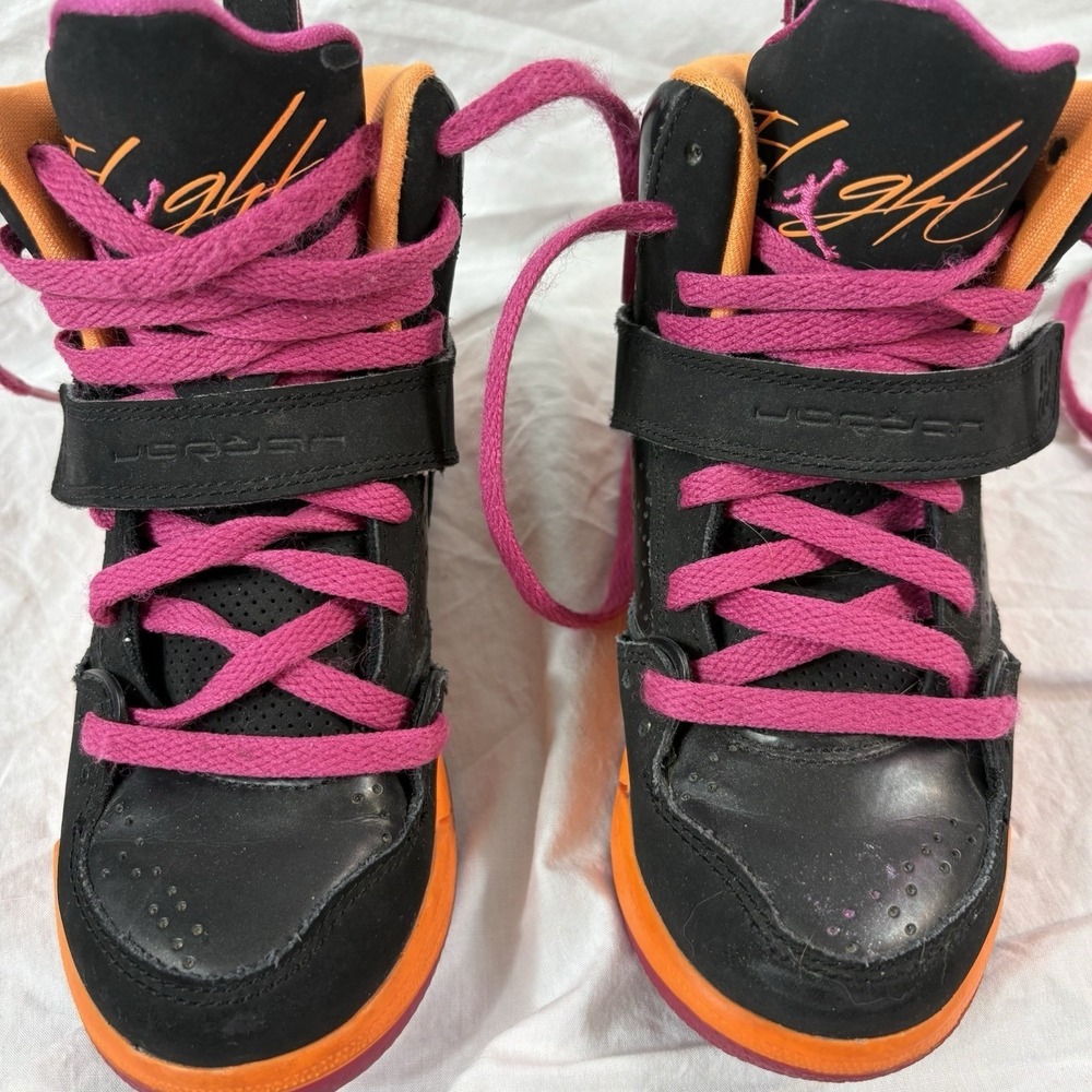 NIKE Jordan Flight 45 High GS 524863-028 Kids 11C , Black, Orange, Pink.